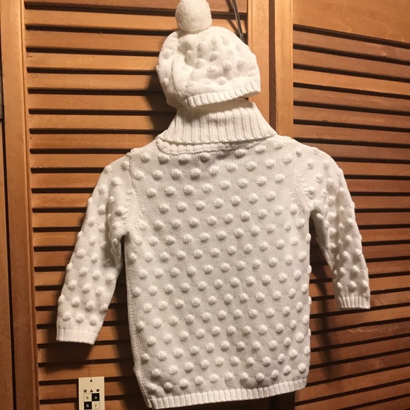 Max Studio Baby White Cardigan & Hat Set - Picture 2 of 12